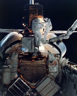 STS-41-C Nelson and van Hoften