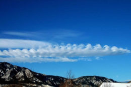 photograph of clouds exhibiting the kelvin-helmholtz instability
