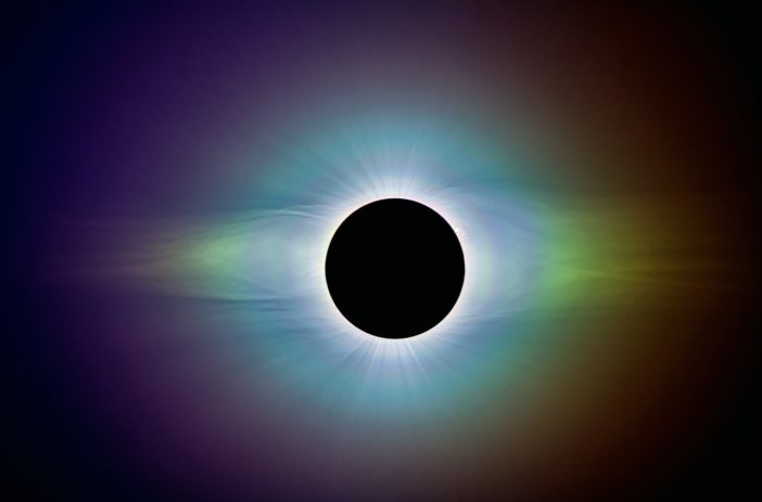 polarized-light photograph of the solar corona during a solar eclipse