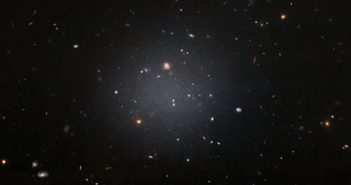 ultra-diffus galaxy NGC1052-DF2