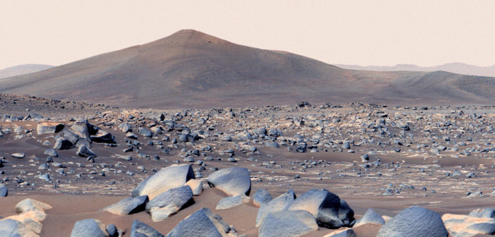 photograph of a hill in Mars's Jezero Crater
