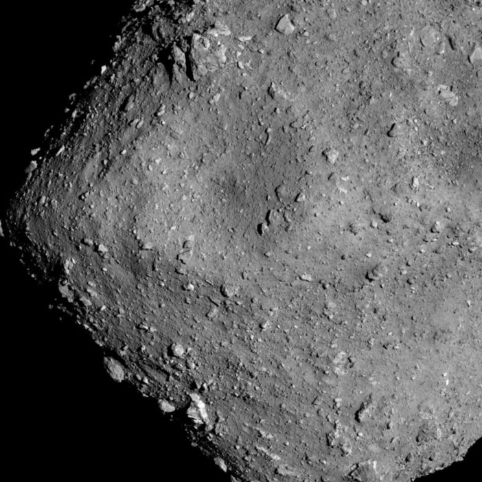photograph of the asteroid Ryugu
