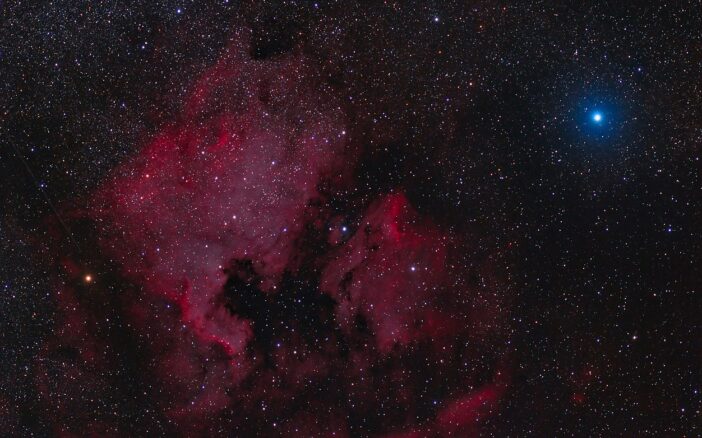 Deneb and the North America Nebula and IC 5070