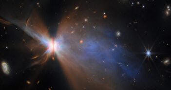 star surrounded by a protoplanetary disk and wispy outflows