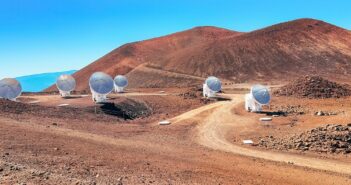 The Submillimeter Array at the summit of Maunakea in Hawaiʻi.