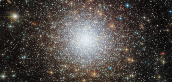 NGC 2210